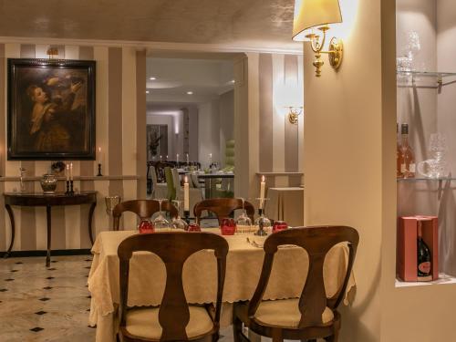 Boissons dans l'établissement Hotel Jolanda