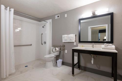 Hotel Monreale Express International Drive Orlando Image