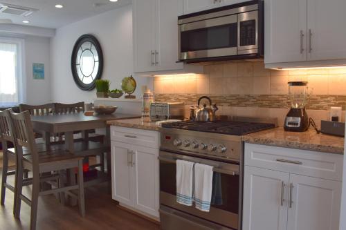 Dapur atau dapur kecil di 245 San Miguel