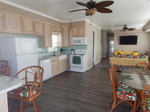 320 Main Street – Photos 2