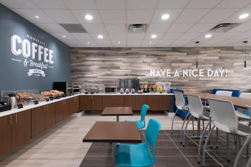 Hotel Monreale Express International Drive Orlando Image