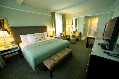 Hotel Beacon Image