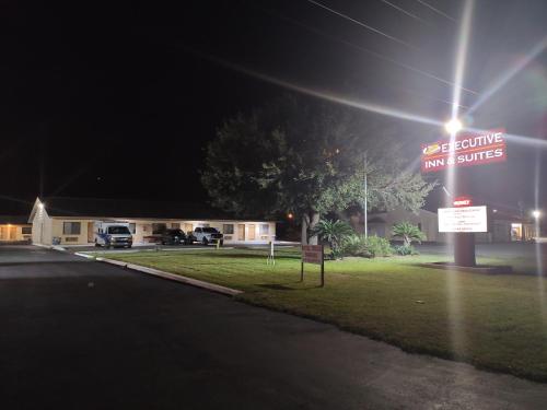 Hebbronville Executive Inn – Photos 2