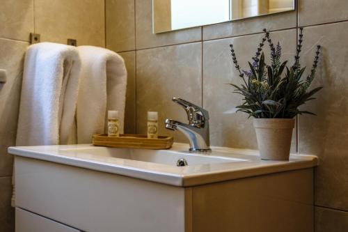 Ένα μπάνιο στο Casas da Avó Bia