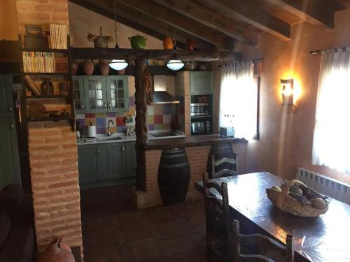 Casa Rural La Charolesa, Aguilera – Updated 2021 Prices
