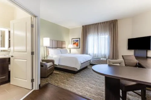 Candlewood Suites - Davenport by IHG photo 9