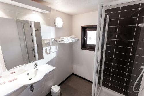 Logis Hotel Restaurant Du Commerce – Photos 4