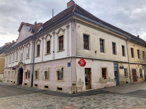 Gallery image of Little Vienna Gold Apartment in Varaždin