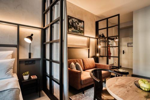 Χώρος καθιστικού στο CLOUD No7 LOFTS