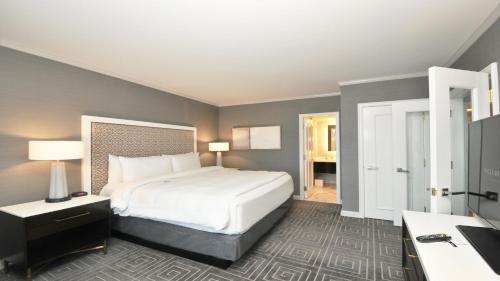 InterContinental Kansas City at the Plaza, an IHG Hotel Image
