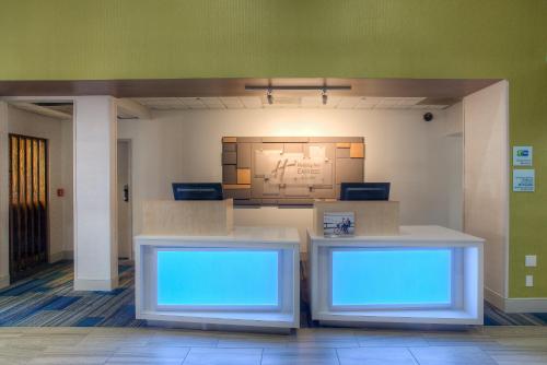 Imagen de la galería de Holiday Inn Express Hotel & Suites Tempe by IHG, en Tempe