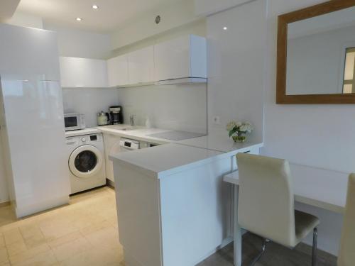 Lovely 1 Bedroom Boulevard de la Croisette