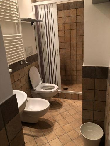 A bathroom at FORT. Montagna A305