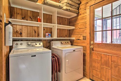 Rustic Cabin w/ Screened Deck: 8 Mi to Dollywood photo 21