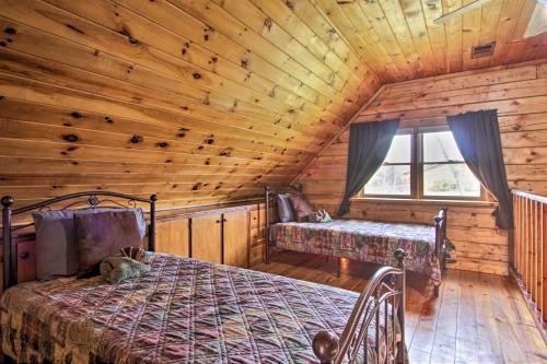 Rustic Cabin w/ Screened Deck: 8 Mi to Dollywood photo 19