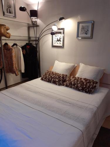 Postel nebo postele na pokoji v ubytování La Bergerie