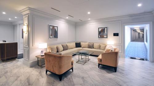 InterContinental Kansas City at the Plaza, an IHG Hotel Image