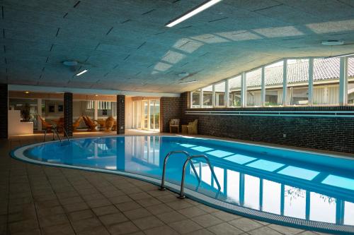 Bazén v ubytování Hotel Pejsegaarden nebo v jeho okolí