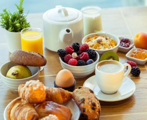 Jídlo v hotelu nebo okolí