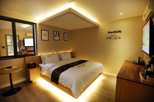 Hotel Two Heartにあるベッド