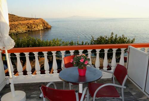 Φωτογραφία από το άλμπουμ του Villa Bonatsa Studios στο Μπατσί