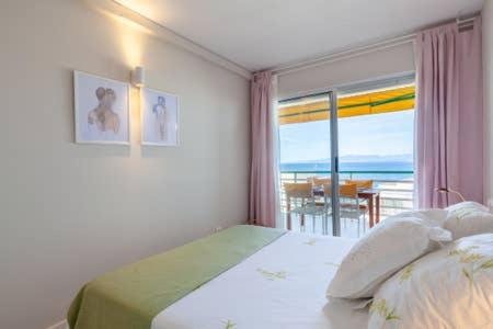 Loft with Stunning Views in Salou-Costa Dorada by Batuecas