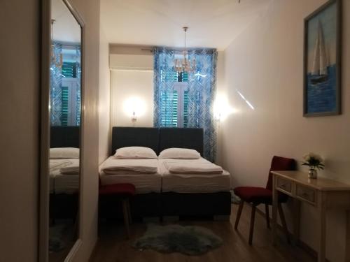 Apartment Lucy - City Center of Rijeka 4 *