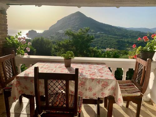 Ermones Odyssesas Bungalow