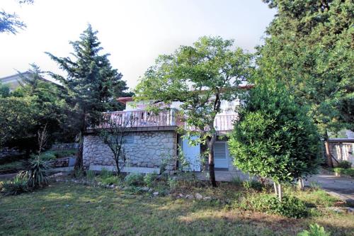 House Barbara