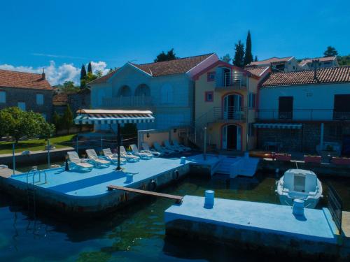 Gallery image of Porto Del Sole apartments in Tivat