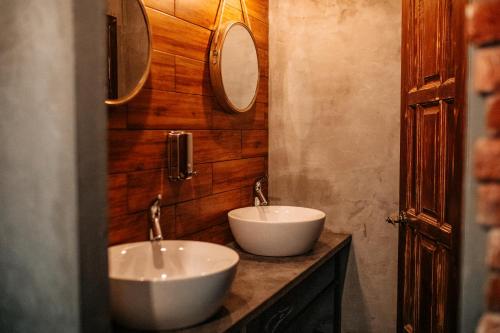 Phòng tắm tại Elbrus Hi Loft Hostel