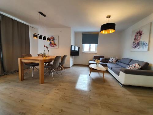 Imagen de la galería de L & L Apartmani, en Bol