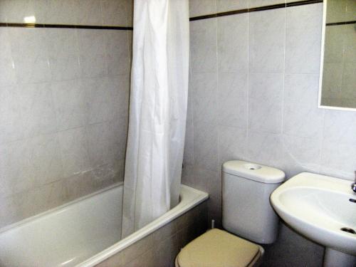 Koupelna v ubytování VALL PETITA 131