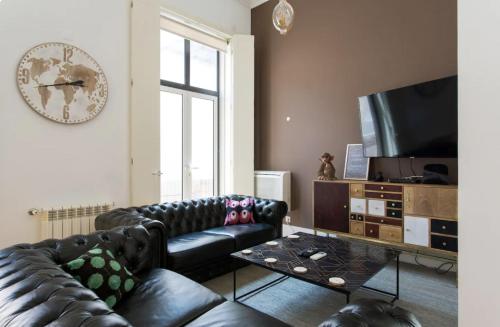 Beautiful 3-Story house in Chiado with a 40m² private terrace