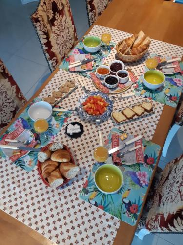 Jídlo v bed and breakfast nebo okolí