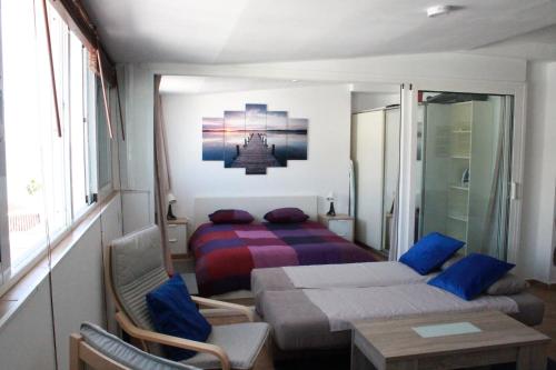 Posteľ alebo postele v izbe v ubytovaní Apartment Sirena Beach