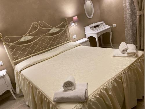 Postel nebo postele na pokoji v ubytování Boutique Hotel Calais Milano