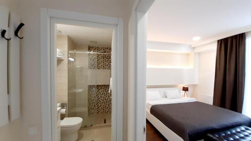 Koupelna v ubytování Kokhta Plaza Boutique Hotel