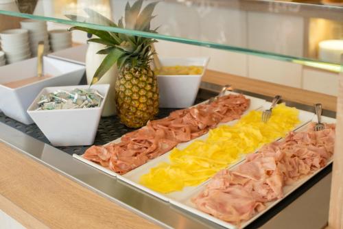 Jídlo v hotelu nebo okolí