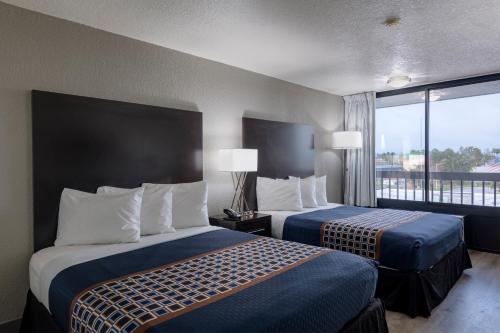 Hotel Monreale Express International Drive Orlando Image