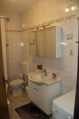 Kúpeľňa v ubytovaní Apartment Zarko