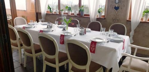Εστιατόριο ή άλλο μέρος για φαγητό στο Hotel Magnat