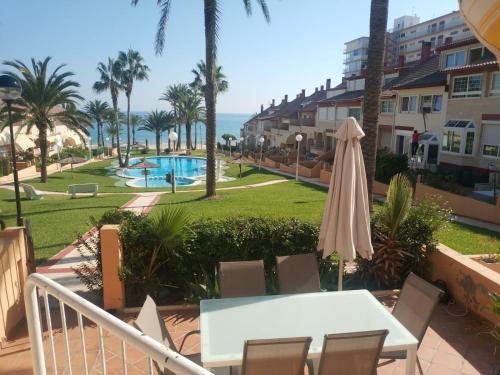 Casa en la playa con vistas al mar, El Campello – Bijgewerkte ...