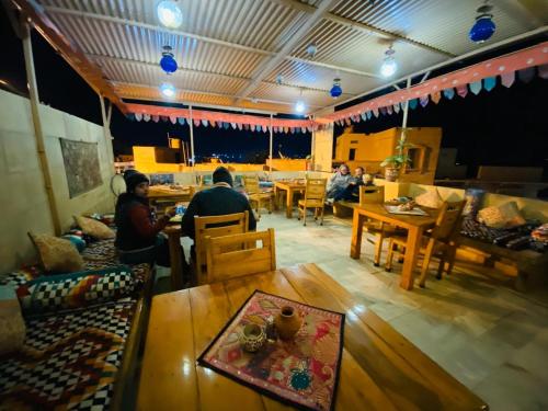 Coin salon dans l'établissement Shanti Home