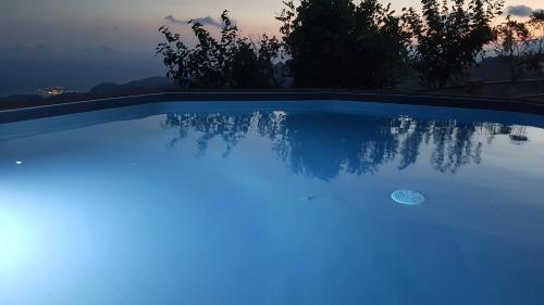 Πισίνα στο ή κοντά στο Best View Mountain Villa