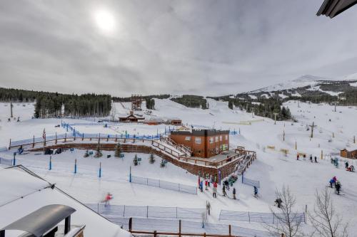 Luxury Ski Hill Condos durante el invierno