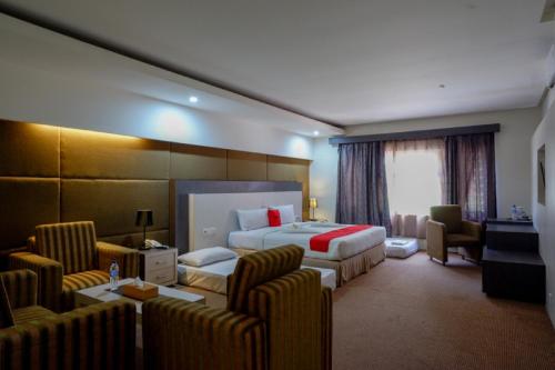 Gallery image of RedDoorz Plus near Hotel Benua Kendari in Pulupanda