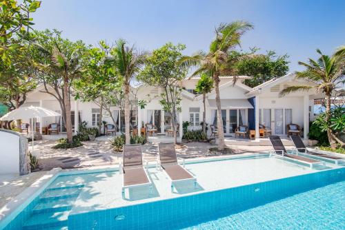 Baan KangMung Hua Hin On The Beach (SHA Extra Plus)