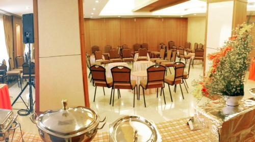Zona de estar de Hotel Deepa Comforts