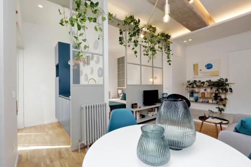 RENOVATED AND COZY FLAT